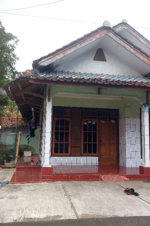 Rumah Tempat Tinggal Katapang Doyong Pangandaran